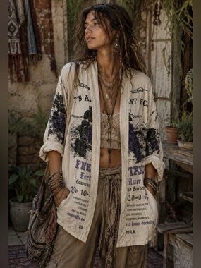 New Vintage sack OS Boho Cream Floral Print Lightweight Kimono Jacket